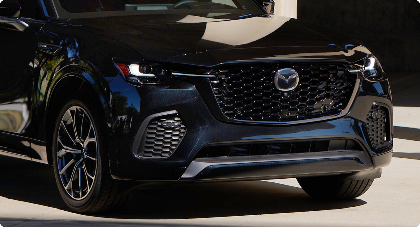 2026 Mazda CX-70 – Dramatic Black Accents