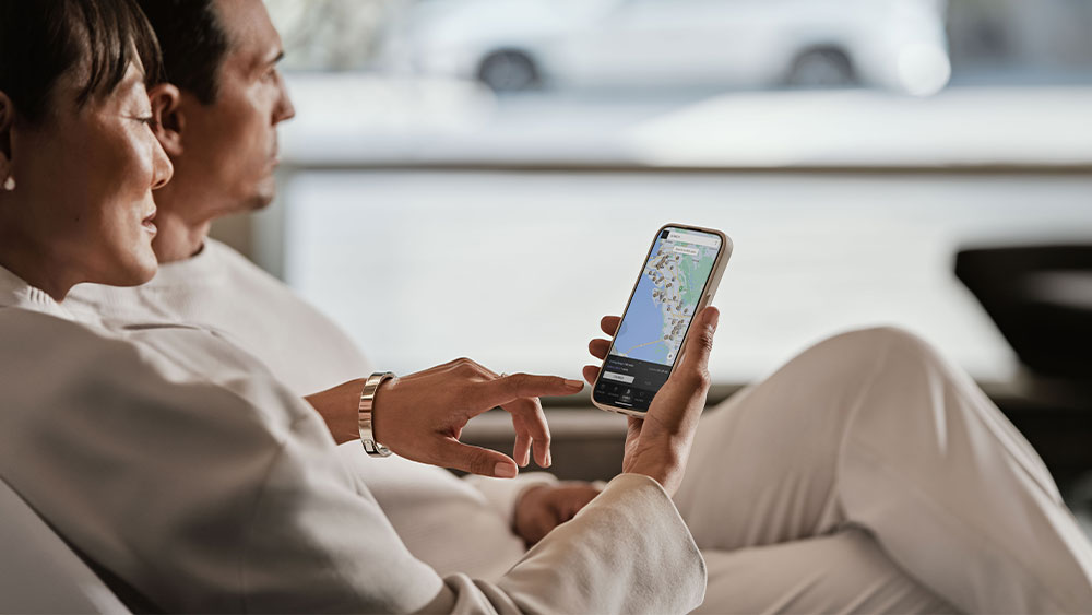 Carga del híbrido enchufable de Mazda  –  ChargePoint y Qmerit