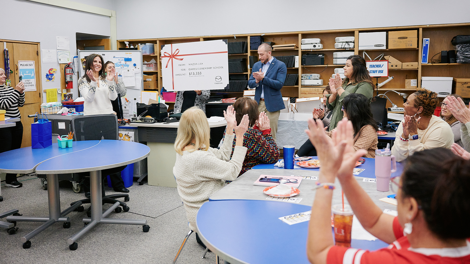 Mazda Giving Back – Giving Tuesday, Chicago