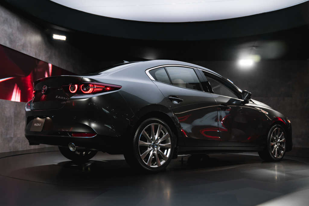 Mazda 3 Sedan – Kodo Design Aesthetic