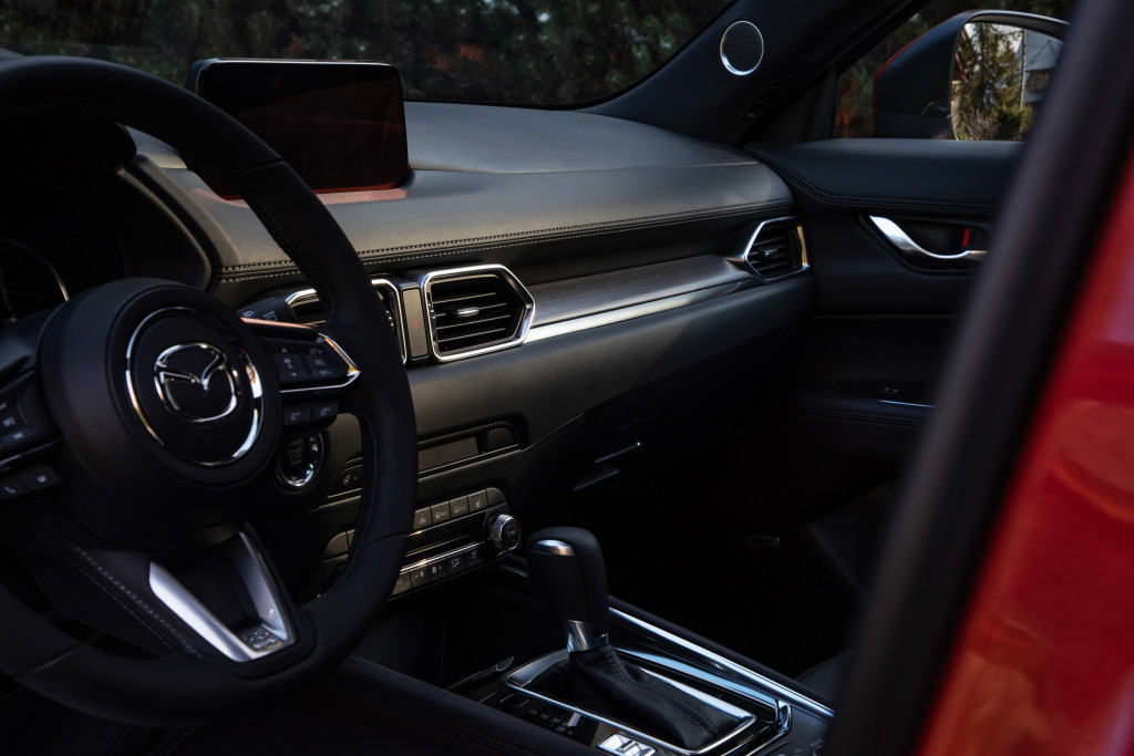Mazda CX-5 Design  –  Door Pockets