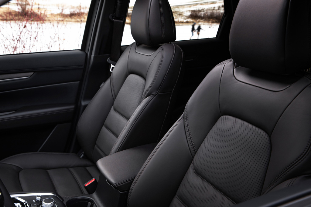 Mazda CX-5 Design  –  Center Console and Seats
