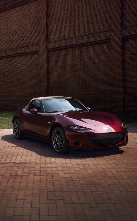 Mazda MX-5 Miata 2025, edición 35.° aniversario  –  Exterior en Artisan Red