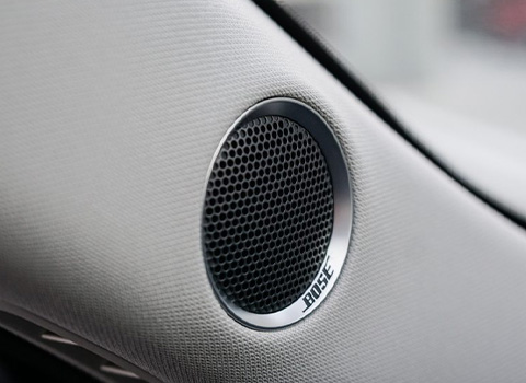 Altavoz Bose® del Mazda