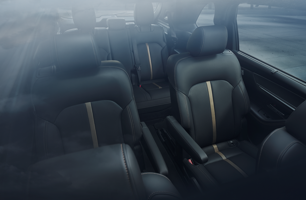 Asientos en el interior del Mazda CX-90 PHEV