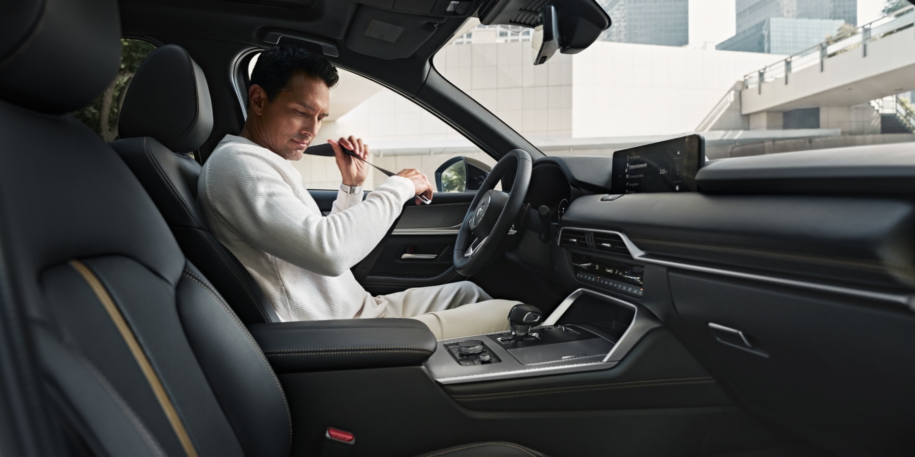 EV Safety Considerations  –  Utilitario Mazda CX-70 PHEV