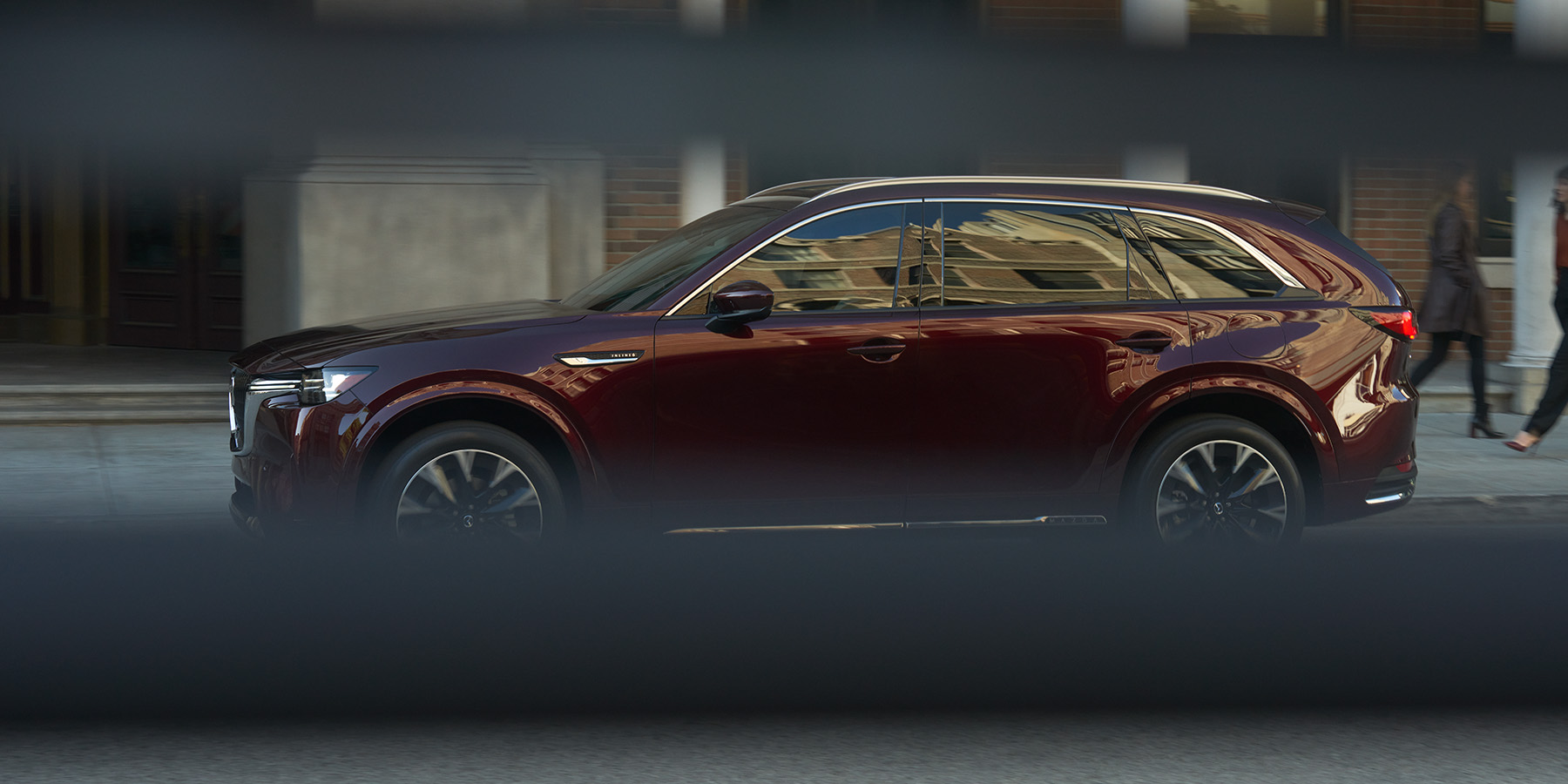 Family Car Buying Guide: The Safest 3-Row SUVs for 2025 Based on IIHS and NHTSA Data