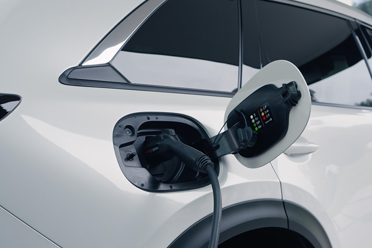The Future of EV Charging  –  Mazda CX-90 PHEV