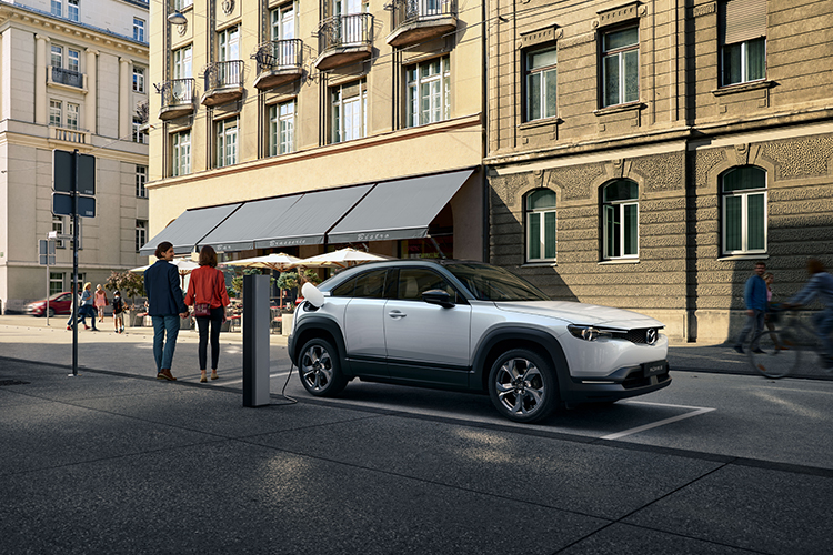 Costo de carga de un auto eléctrico  –  Mazda MX-30