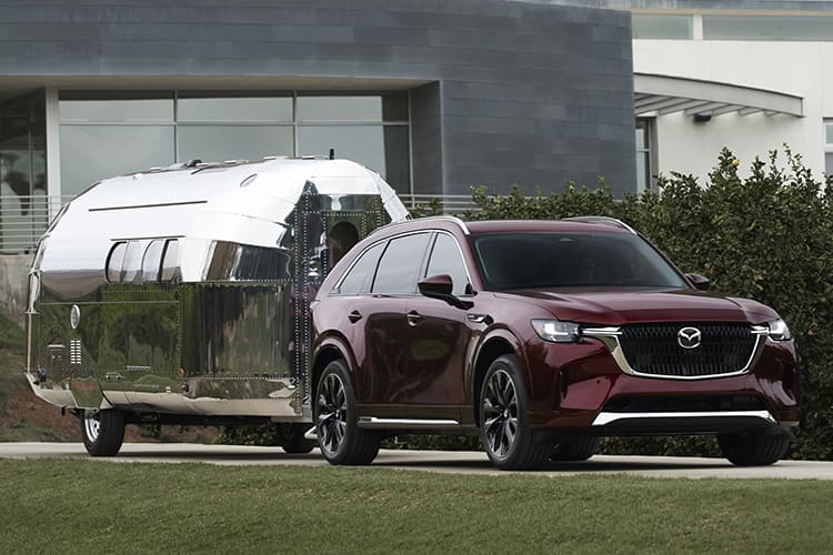 Driving Modes Explained: A Guide  –  Mazda CX-90 Towing a Camper Trailer