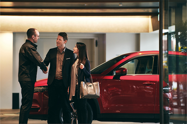 How to Buy a Car as a Gift  –  Utilitario compacto Mazda CX-5