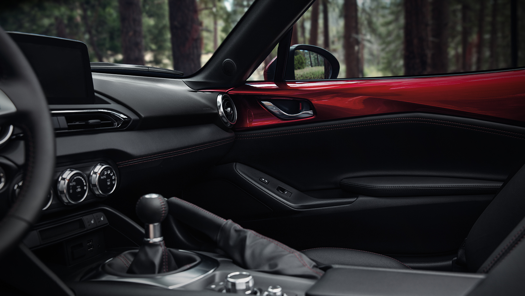 2019 Mazda MX-5 Miata interior 