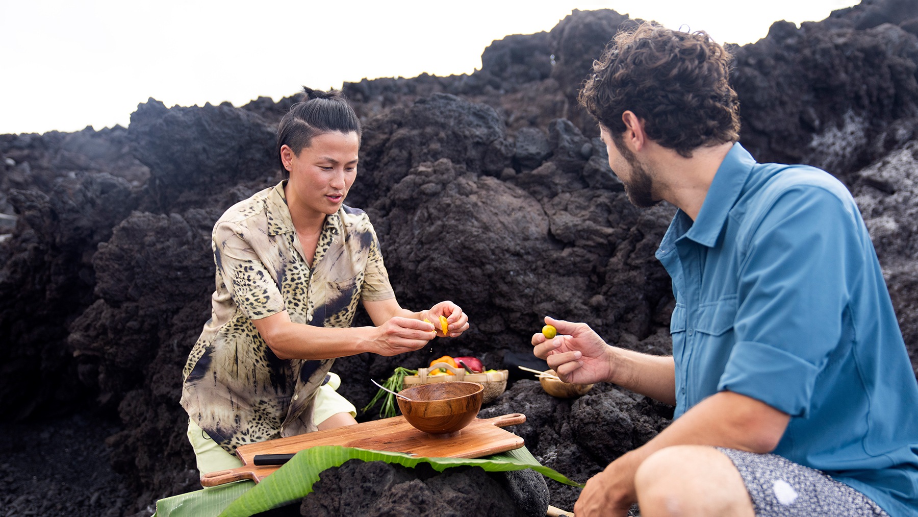 Tasting Wild con el Mazda CX-50 2023  –  Selvas y volcanes  –  Preparación de alimentos