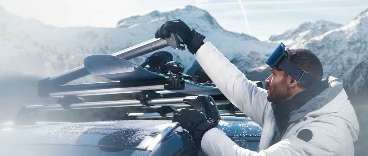 Accesorios para el Mazda CX-50 2025  –   Portaesquís/portasnowboard