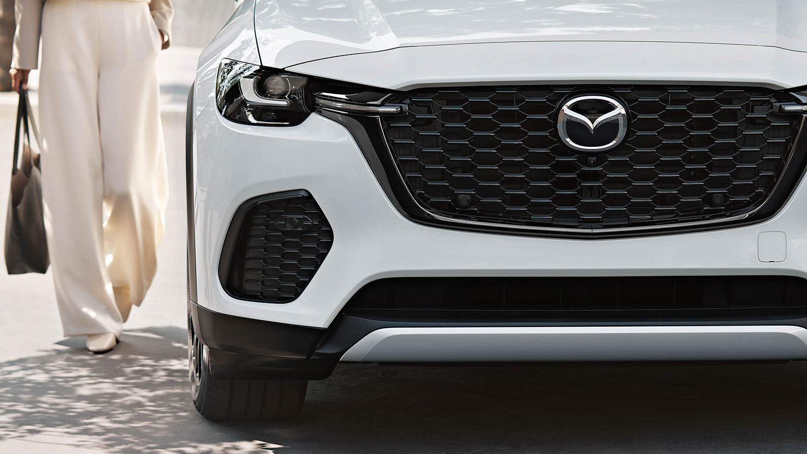 Mazda CX-70 PHEV – Front Grille