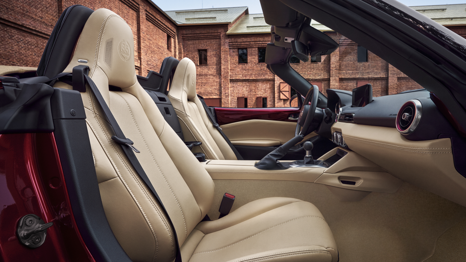 2025 mazda mx-5 miata 35th anniversary edition front seats