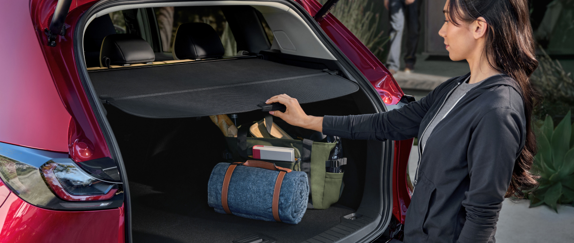 2026 Mazda CX-5 Accessories – Retractable Cargo Cover
