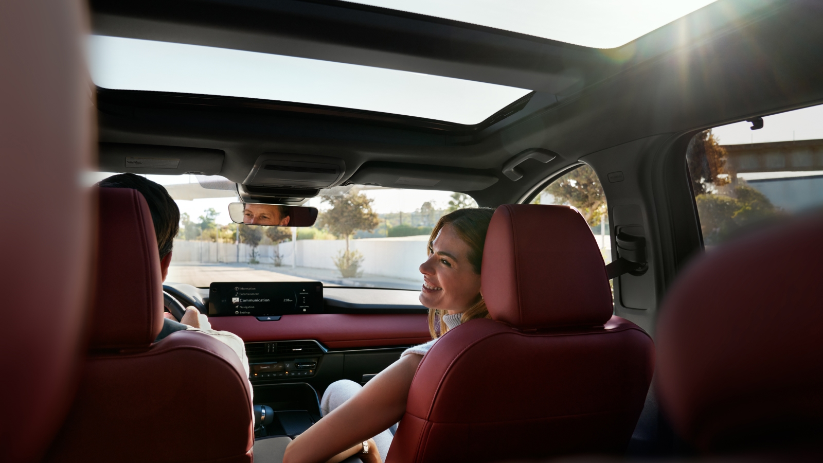 MAZDA CX-70 2026 – Interior with Red Nappa Leather-Trimmed Seats MAZDA CX-70 2026 – Interior with Red Nappa Leather-Trimmed Seats