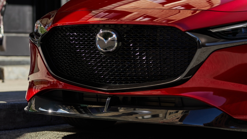 Accesorios del Mazda 3 Hatchback 2026  –  Deflector de aire delantero