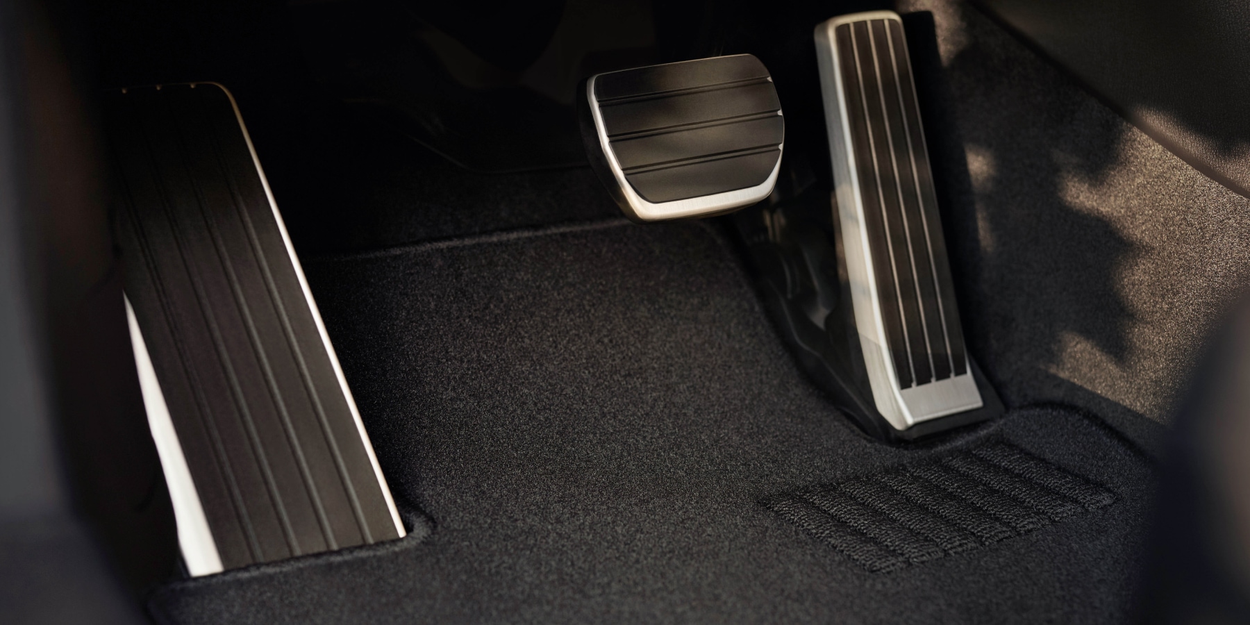 Accesorios del Mazda 3 Hatchback 2026  –  Pedales deportivos